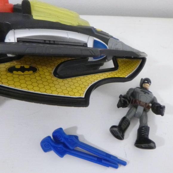 IMAGINEXT LEGENDS OF BATMAN GLIDER VEHICLE w/BATMAN & MISSILES - Picture 7 of 15